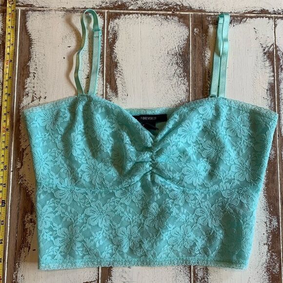 Forever 21 crop top mint lace - Picture 1 of 4